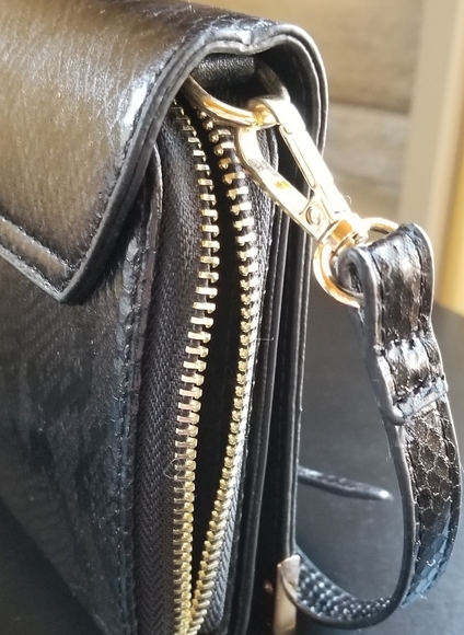 NICO & OLIVE Genuine Wallet/ Crossbody - Picture 4 of 7